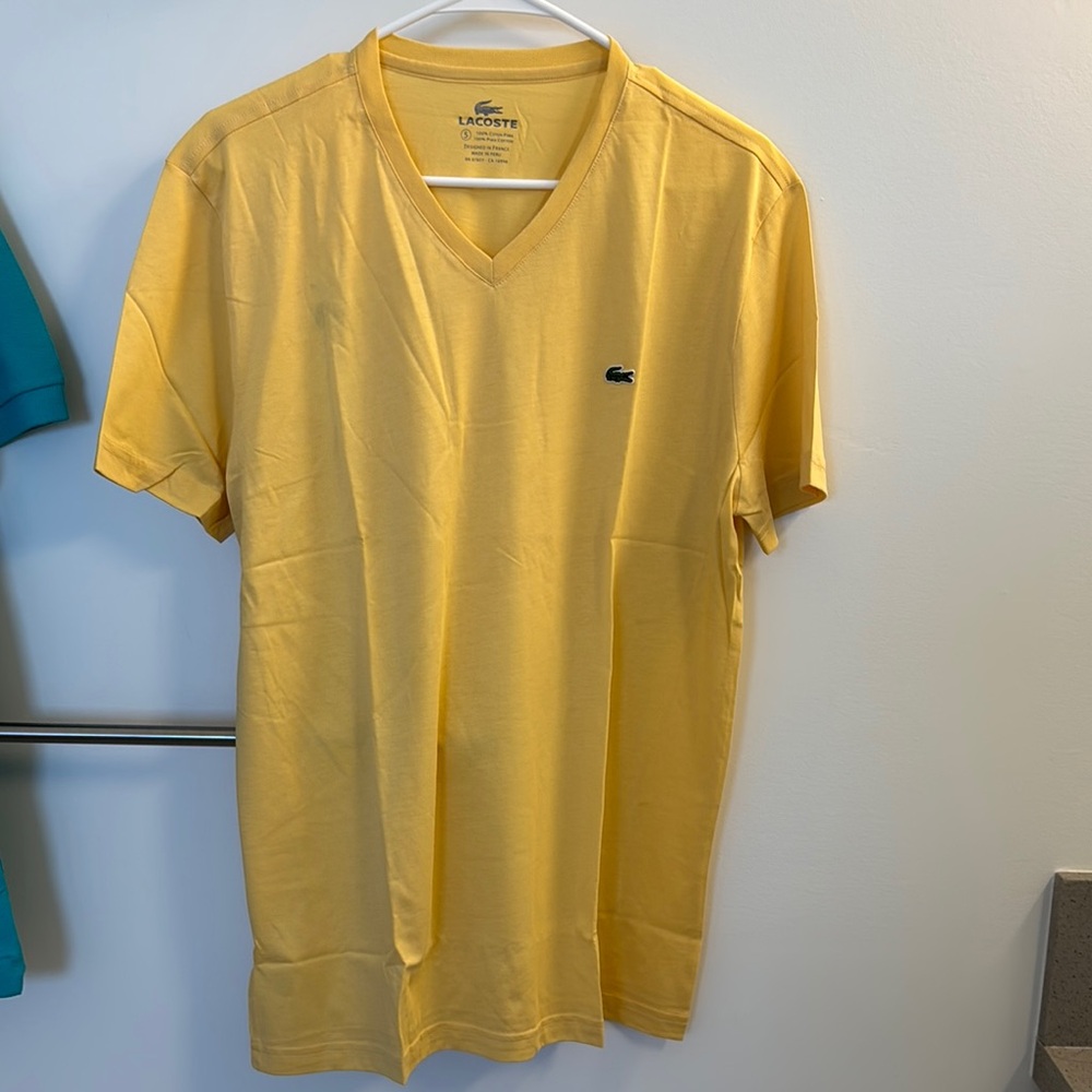 Lacoste Men's Short Sleeve V Neck Yellow Tee size 5